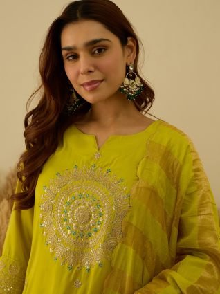 Women Kurta and Pant Dupatta Sets Chanderi Silk Fabrics with Embroidery