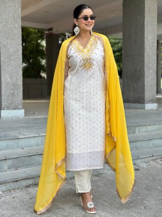 Women Kurta and Pant Dupatta Sets Chanderi Silk Fabrics with Embroidery