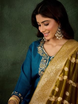 Women Kurta and Pant Dupatta Sets Viscose Rayon Fabrics with Embroidery Handwork