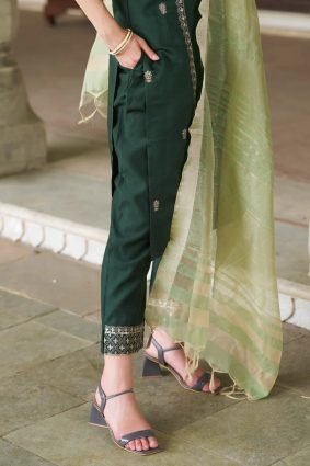 Women Kurta and Pant Sest Viscose Rayon