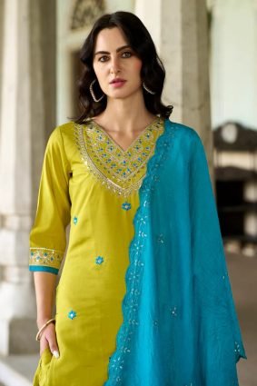 Women Kurta and Pant Sets Silk Blend Fabric