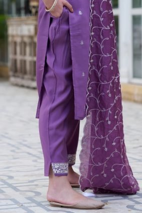 Women Kurta and Pant Sets Silk Blend Fabric