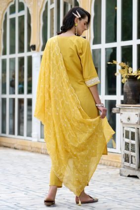Women Kurta and Pant Sets Silk Blend Fabric