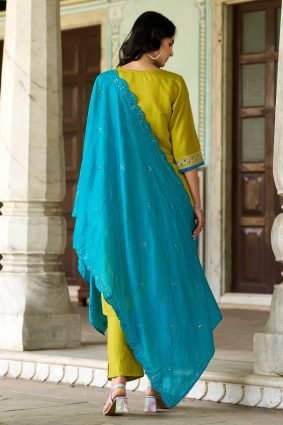 Women Kurta and Pant Sets Silk Blend Fabric