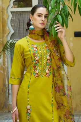 Women Kurta and Pant Sets Viscose Rayon Fabric