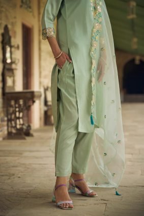 Women Kurta and Pant Sets Viscos Roman Silk Fabric