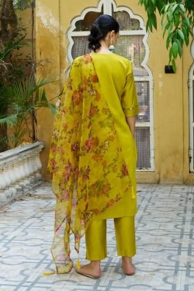 Women Kurta and Pant Sets Viscose Rayon Fabric