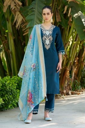 Women Kurta and Pant Viscose Rayon Fabric