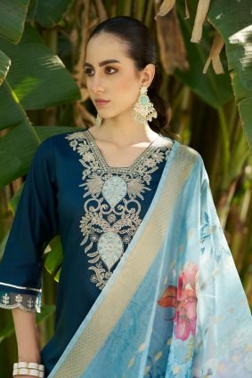Women Kurta and Pant Viscose Rayon Fabric