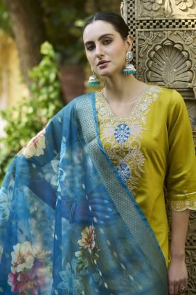 Women Kurta and Pant Viscose Rayon Fabric