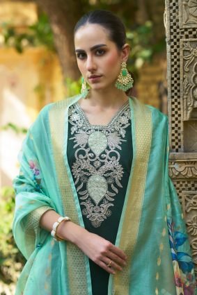 Women Kurta and Pant Viscose Rayon Fabric