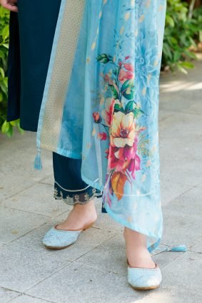 Women Kurta and Pant Viscose Rayon Fabric
