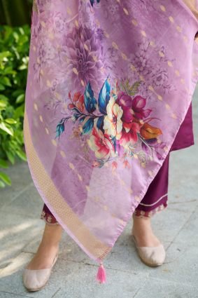 Women Kurta and Pant Viscose Rayon Fabric