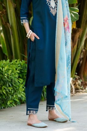 Women Kurta and Pant Viscose Rayon Fabric