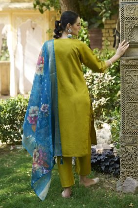Women Kurta and Pant Viscose Rayon Fabric