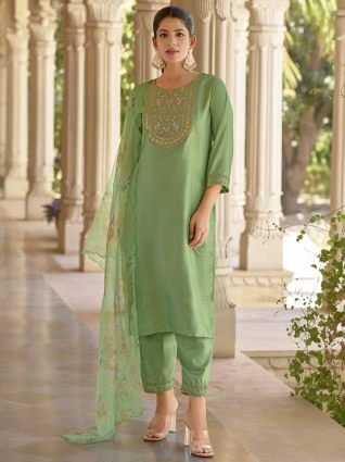 Women Kurta and Trousers Pant Set Silk Blend