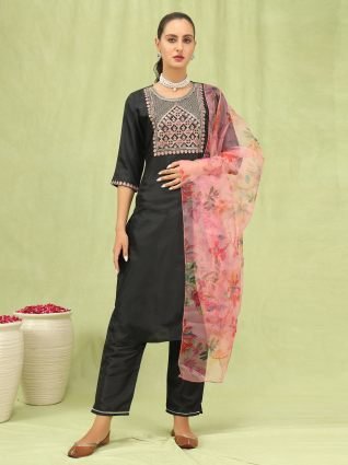 Women Kurta and Trousers Pant Set Silk Blend