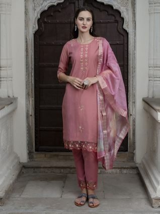 Women s Embroidered Yoke Design Straight Kurta Set suits