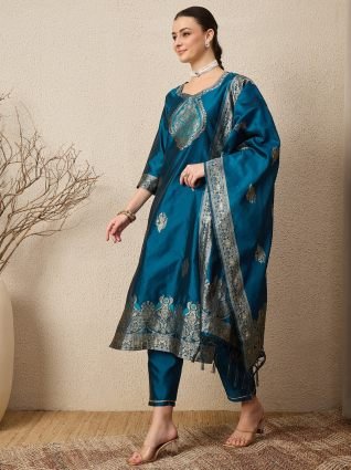 Women s Silk Blend Banarasi Jacquard Zari Woven Straight Kurta Pant with Dupatta Set