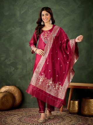 Women s Silk Blend Banarasi Jacquard Zari Woven Straight Kurta Pant with Dupatta Set