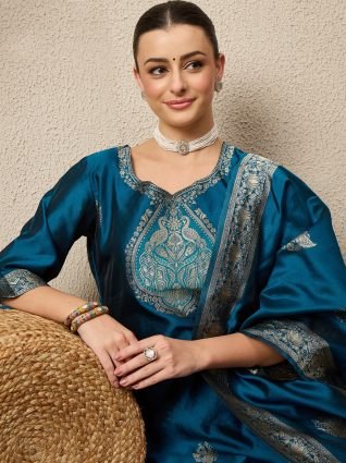 Women s Silk Blend Banarasi Jacquard Zari Woven Straight Kurta Pant with Dupatta Set