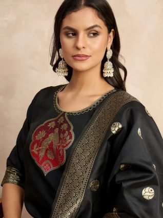Women s Silk Blend Banarasi Jacquard Zari Woven Straight Kurta Pant with Dupatta Set