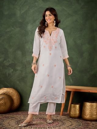 Women s Silk Blend Embroidered Straight Kurta   Pant Set