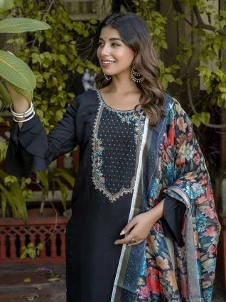 Women   s Viscose Roman Silk Embroidery Straight Kurta Pant with Dupatta Set