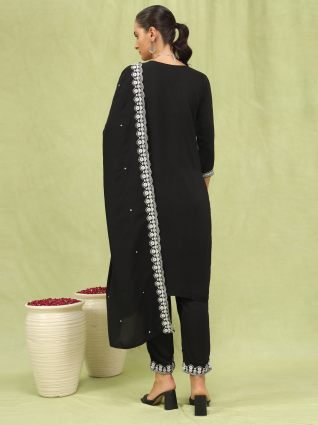 Women   s Viscose Roman Silk Embroidery Straight Kurta Pant with Dupatta Set
