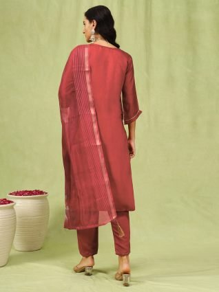 Women   s Viscose Roman Silk Embroidery Straight Kurta Pant with Dupatta Set