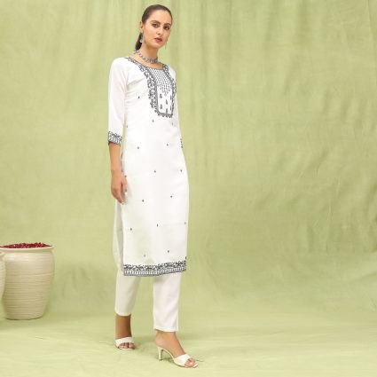 Women   s Viscose Roman Silk Embroidery Straight Kurta Pant with Dupatta Set