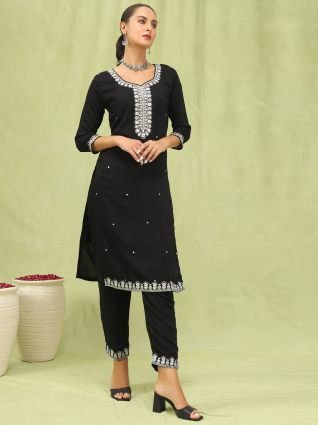 Women   s Viscose Roman Silk Embroidery Straight Kurta Pant with Dupatta Set