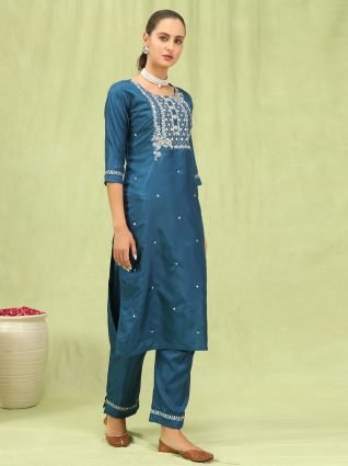 Women   s Viscose Roman Silk Embroidery Straight Kurta Pant with Dupatta Set