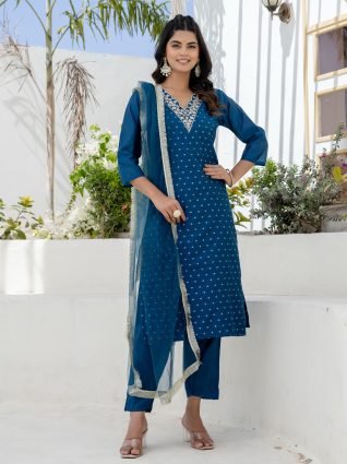 Women Silk Blend Kurta Pant Dupatta Set