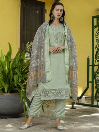 Women Silk Blend Kurta Pant Dupatta Set