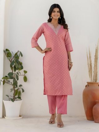 Women Silk Blend Kurta Pant Dupatta Set