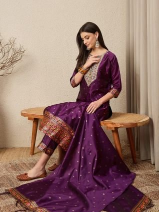 Women Teal Yoke Design Silk Blend Straight Suit With Dupatta